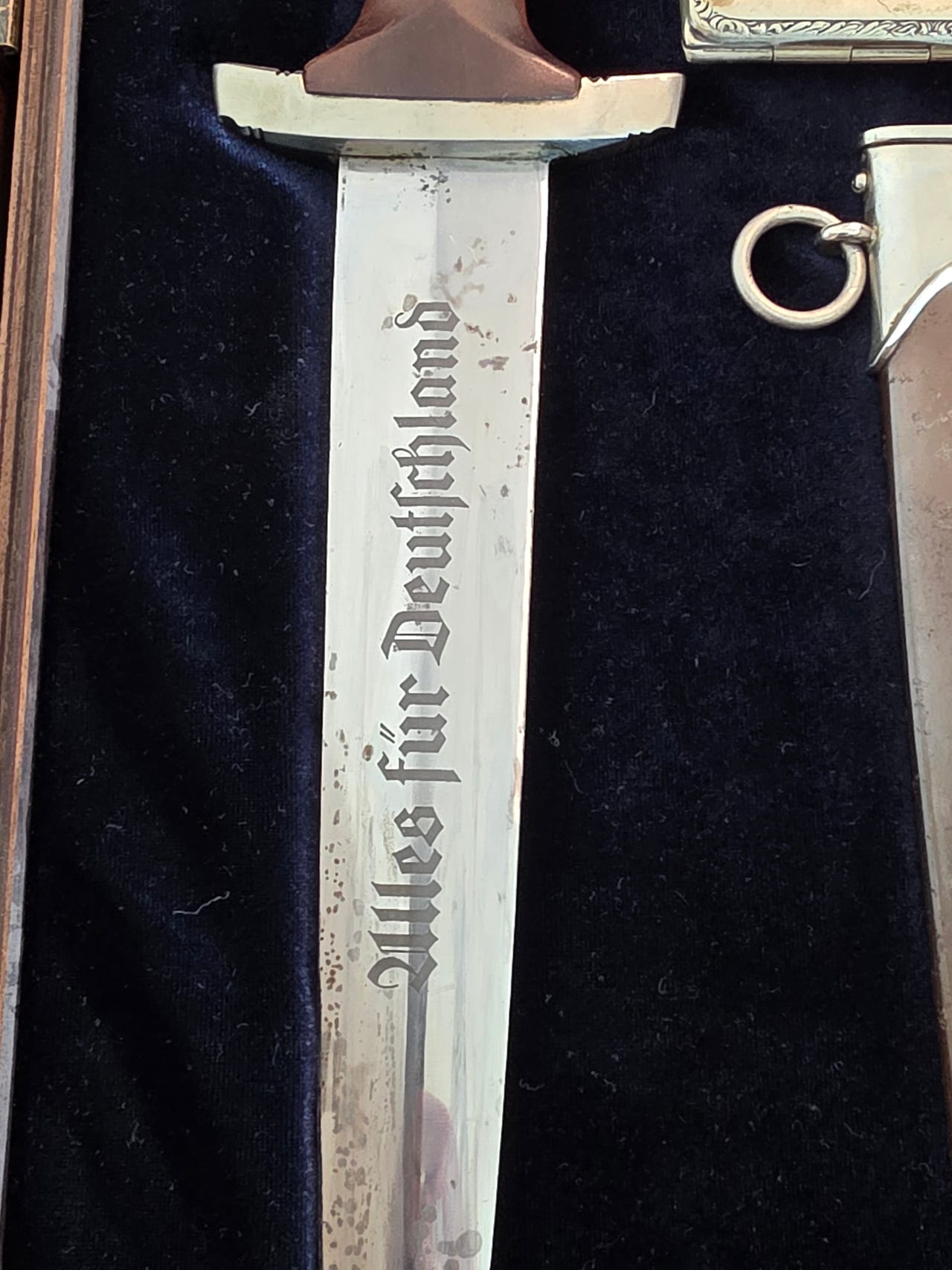 Original WW2 SA Dagger by Hammesfahr Cie Solingen with Documents - Image 4