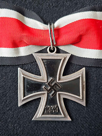 Rare authentic Knight’s Cross of the Iron Cross - Image 2