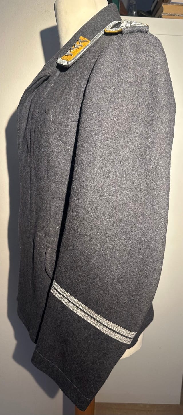 Original World War II German Luftwaffe Flight Blouse issued to a Sergeant - Image 6