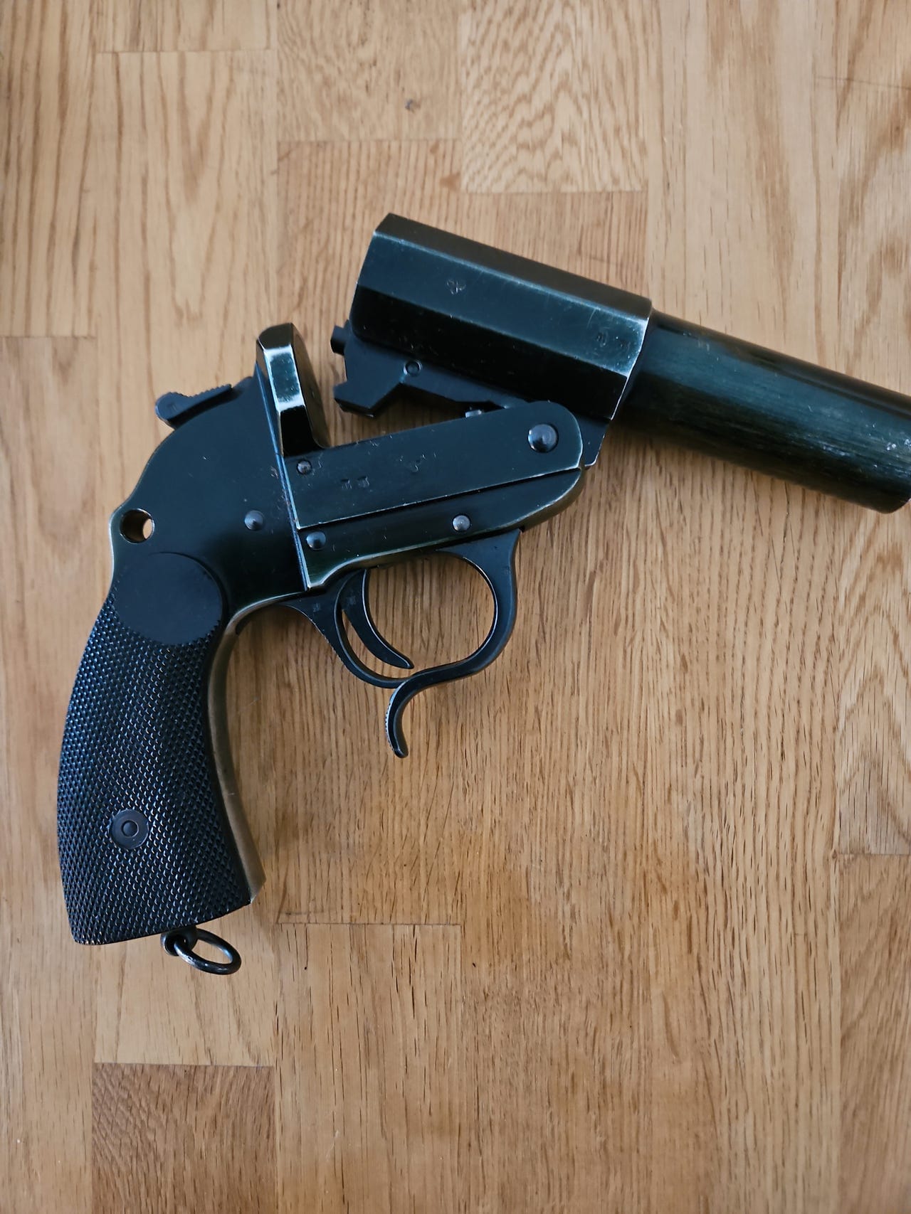 Original WW2 German Signal Pistol - Image 8