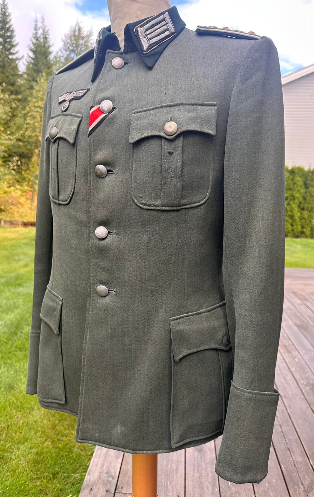 Original Wehrmacht German officer's tunic (Hauptmann)